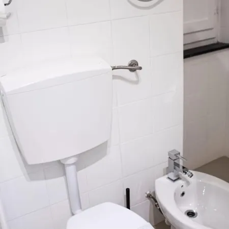 La Creuza Tra Caruggi Storici E Porto Antico Apartamento *